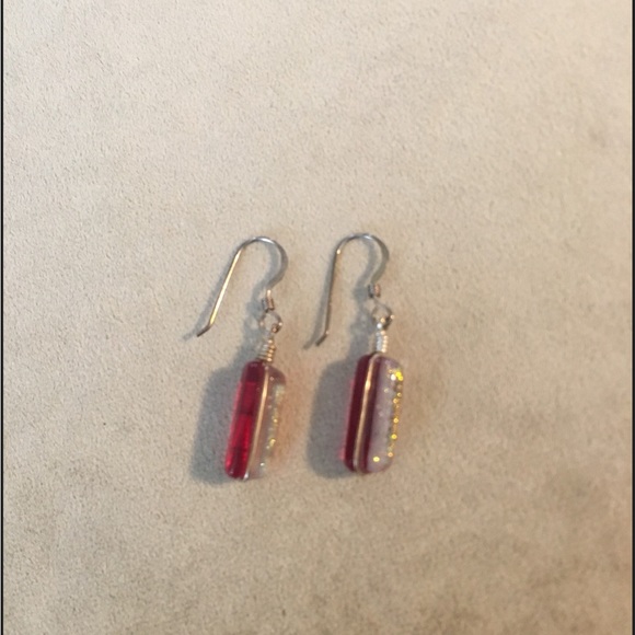 Glittery Pierced Earrings Red and  Gold - Picture 2 of 2